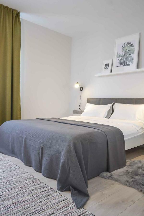 Vila White Tulip Alba Iulia Ngoại thất bức ảnh