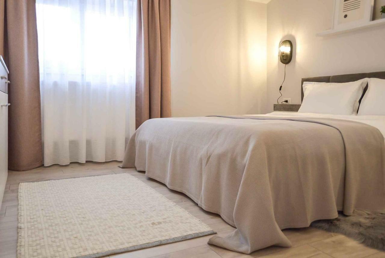 Vila White Tulip Alba Iulia Ngoại thất bức ảnh