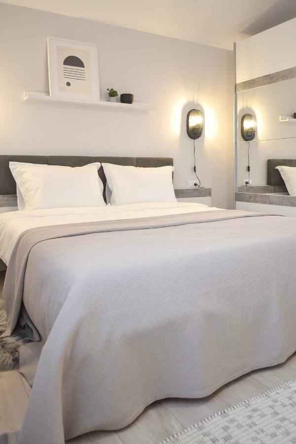 Vila White Tulip Alba Iulia Ngoại thất bức ảnh